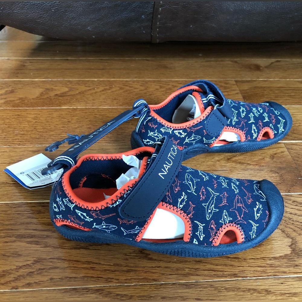 Nautica Navy and Orange Sharks Kettle Gulf Water Shoe-size 9